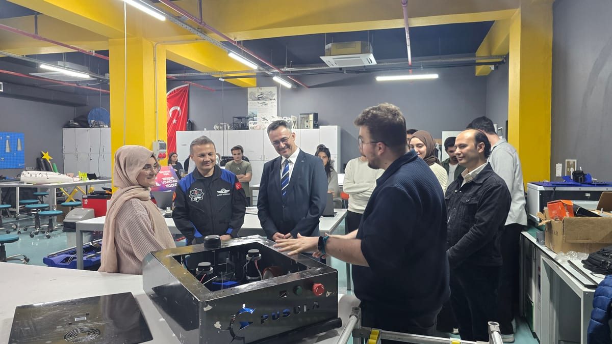 İlk Türk astronot Alper Gezeravcı ve BTÜ Rektörü Prof. Dr. Naci Çağlar atölyemizde