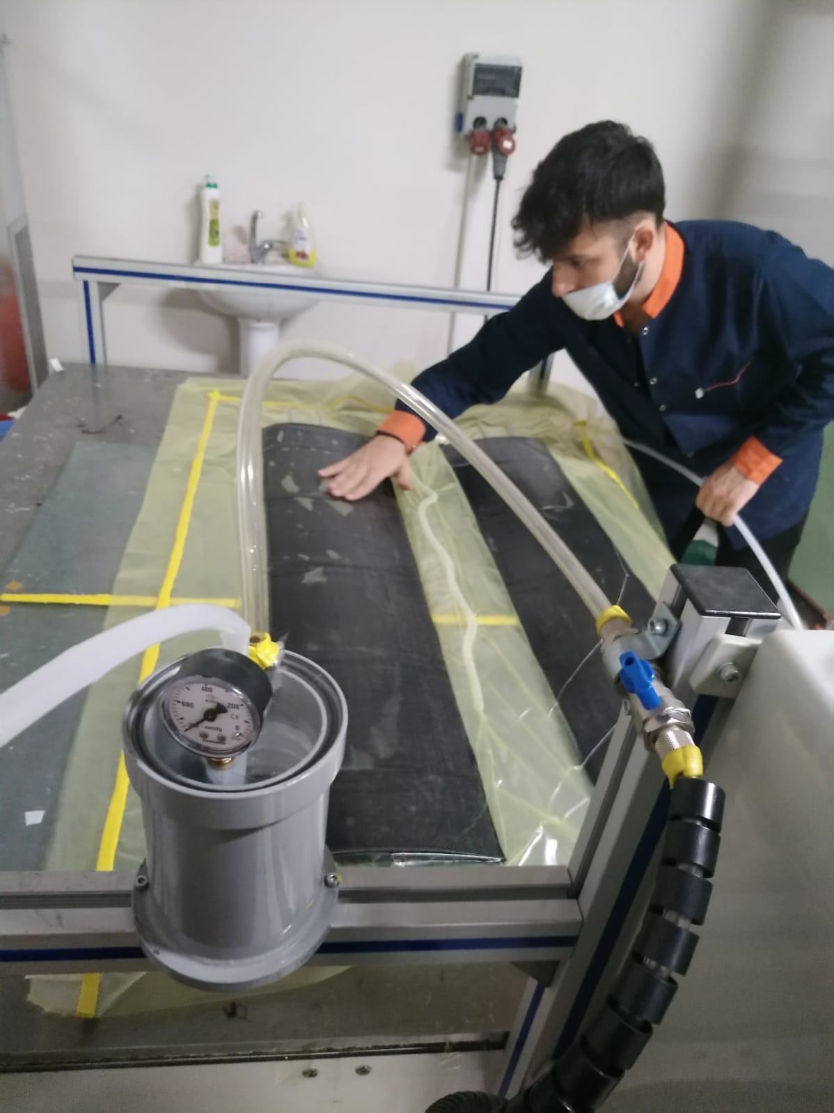 ASHİNA kanat kalıbında vakum infüzyonu ile kompozit üretim