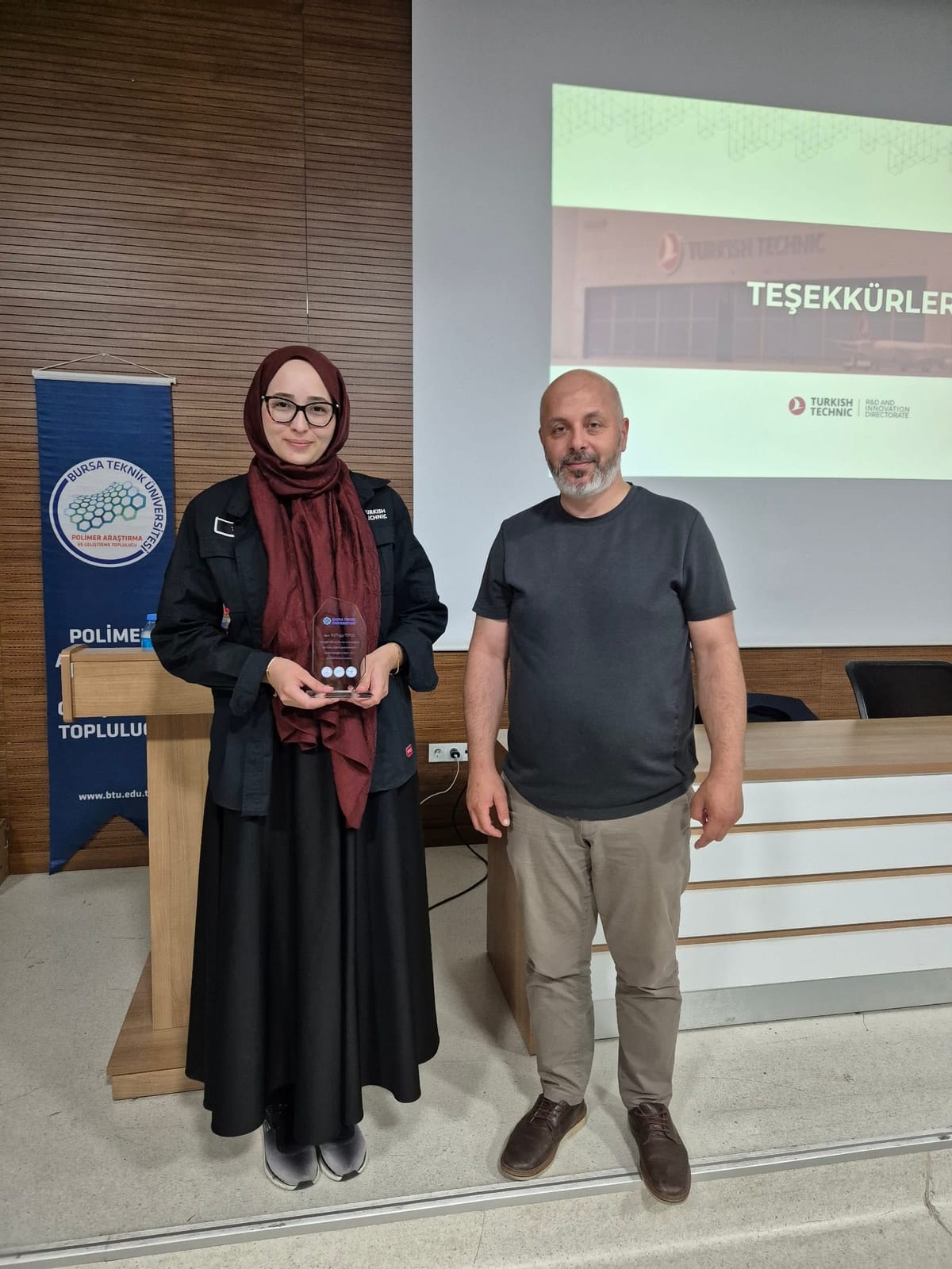 Turkish Technic çalıştayı kapanışında plaket takdimi